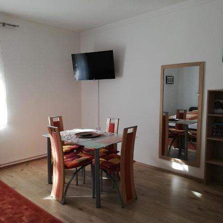 Fuege Vendeghaz Hotel Miskolc Bagian luar foto