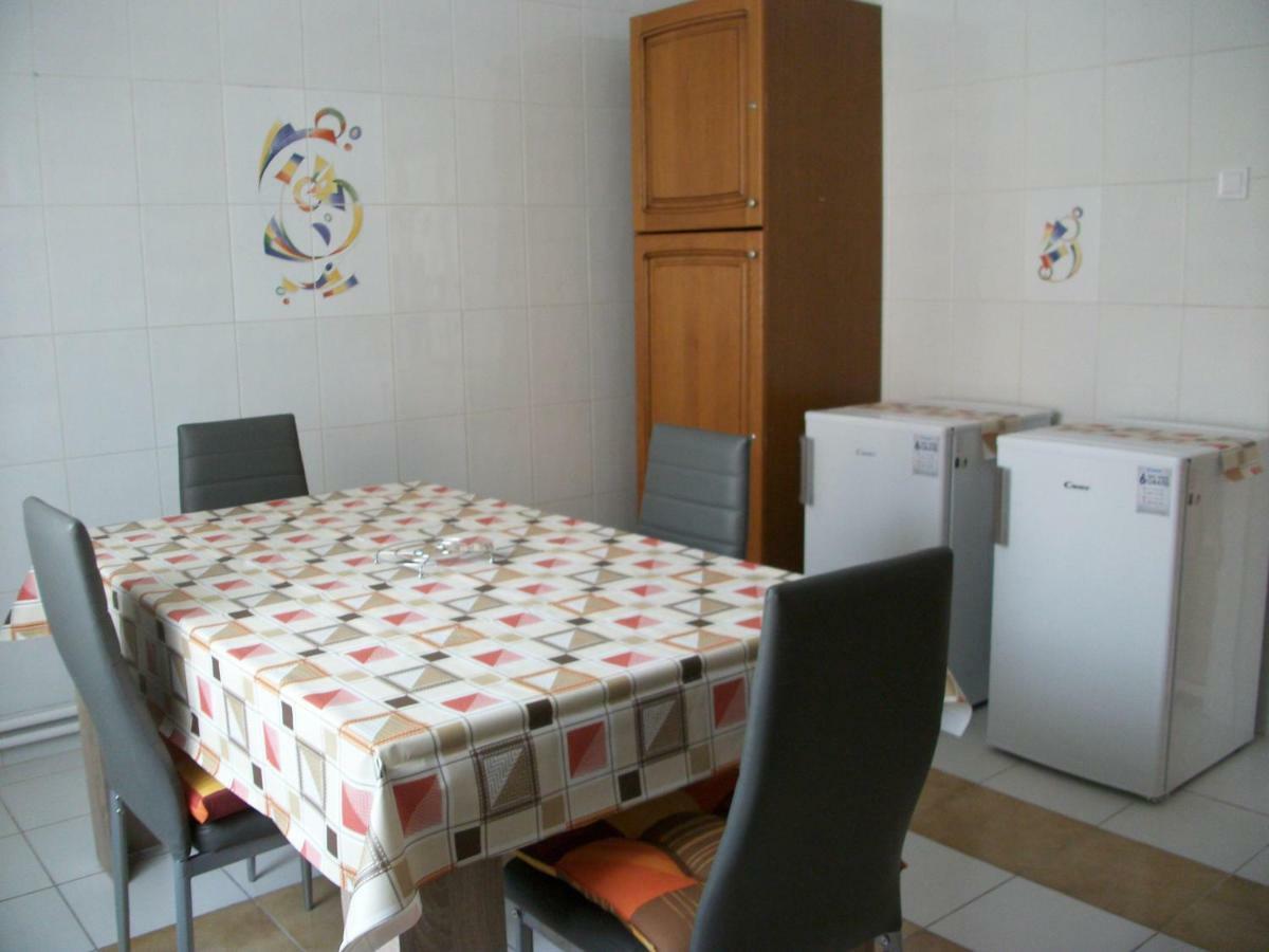 Fuege Vendeghaz Hotel Miskolc Bagian luar foto