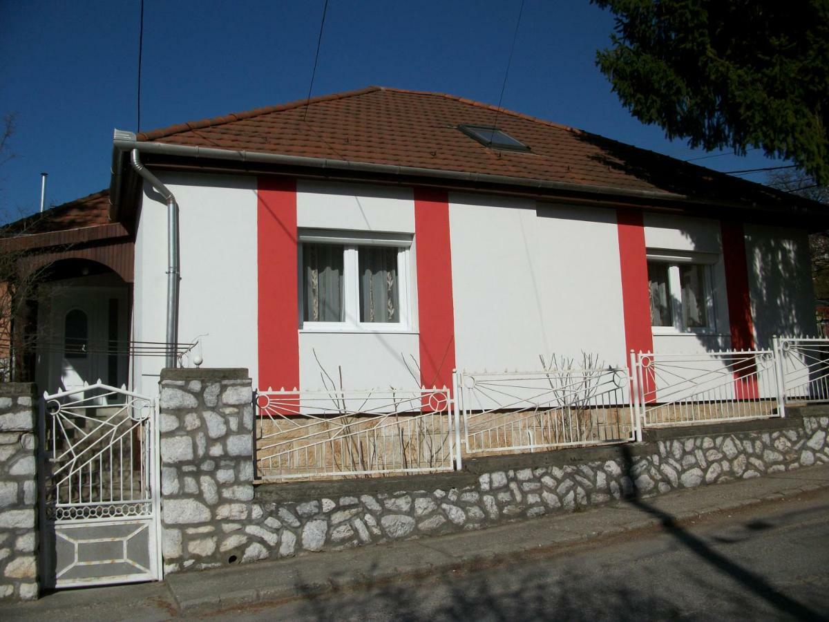 Fuege Vendeghaz Hotel Miskolc Bagian luar foto